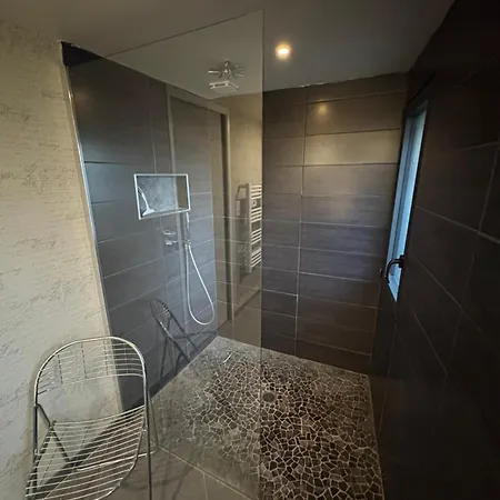 Les Lauriers Du Loft Apartment